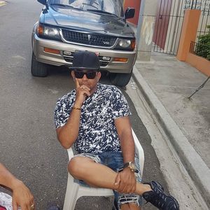 Meet your Posher, Alex-tnt